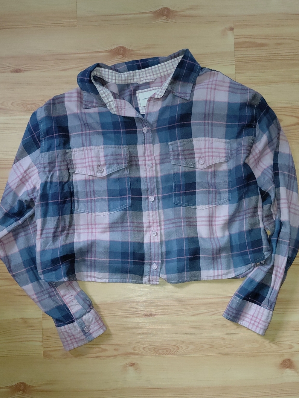 American Eagle Boxy/Cropped Plaid Button-Front Flannel Shirt- Pink & Blue
